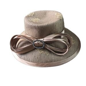 Vintage Ellie 100% wool shiny satin light brown lace derby tea hat